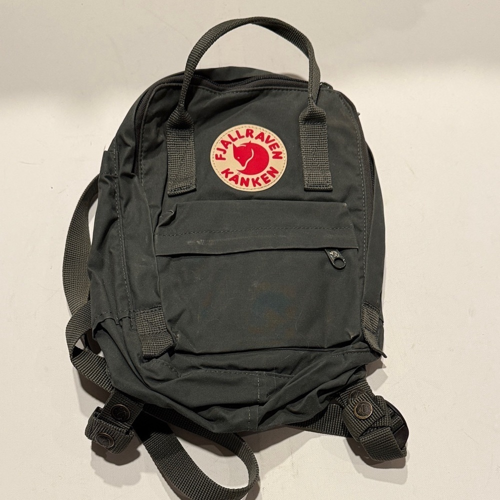 Fjallraven Kånken Dark Gray Backpack